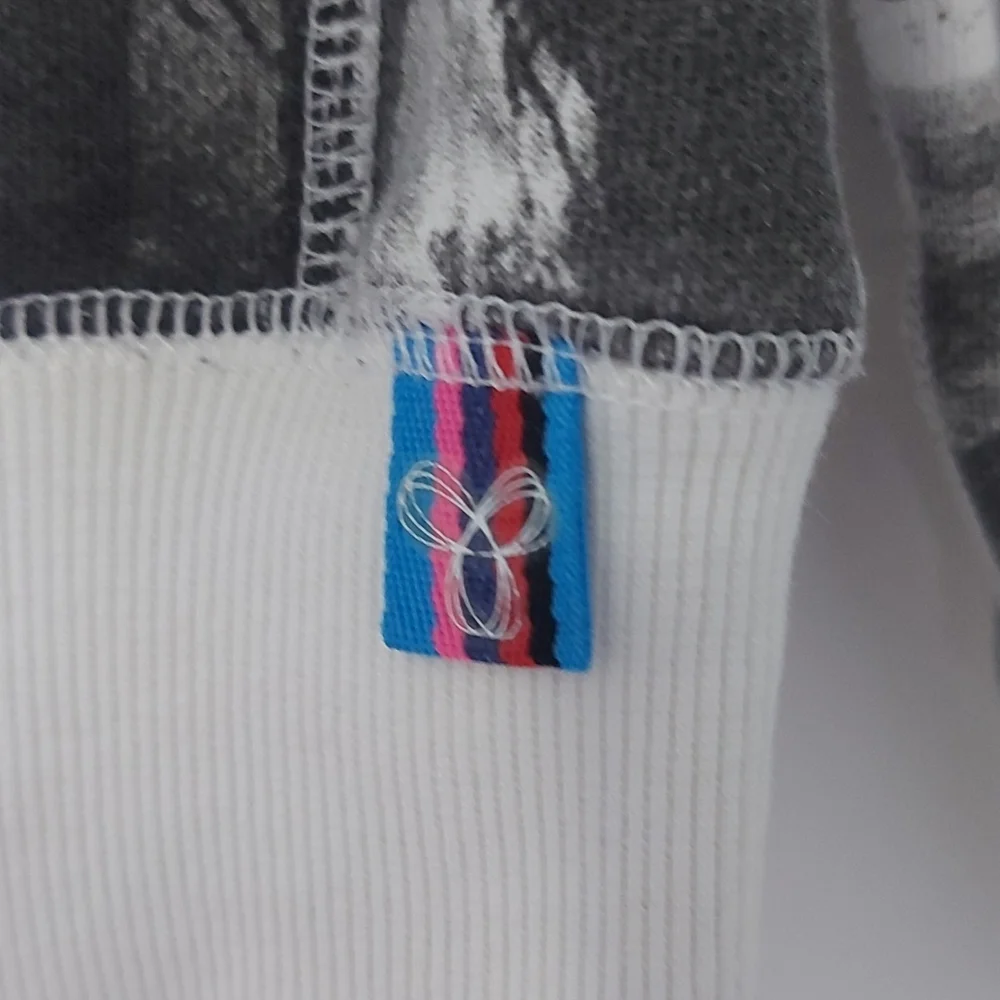 Aritzia TNA pullover hoodie.  Size small. - Picture 2 of 7